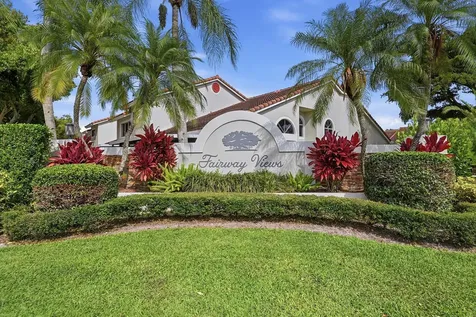 7618 S Pinewalk Drive S Margate FL 33063
