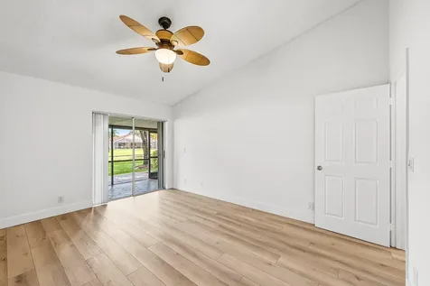 7618 S Pinewalk Drive S Margate FL 33063