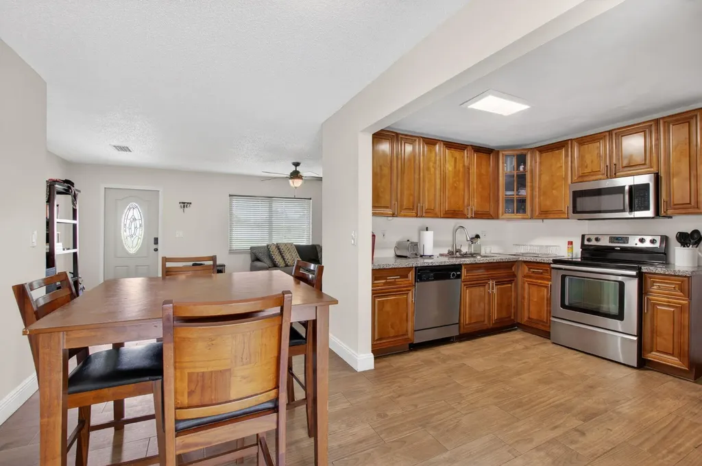 9734 Alaska Circle Boca Raton FL 33434