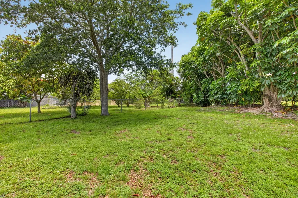 9734 Alaska Circle Boca Raton FL 33434