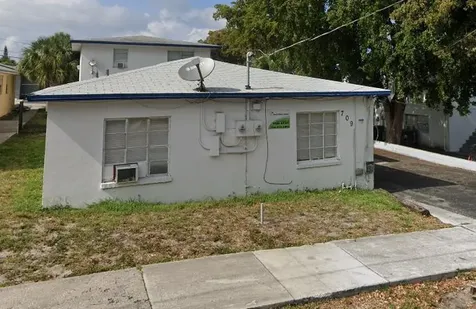 709 11th Street West Palm Beach FL 33401