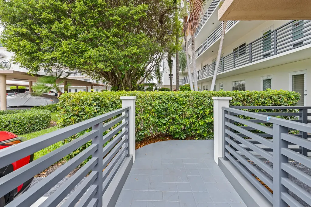 3351 Spanish Trail Delray Beach FL 33483