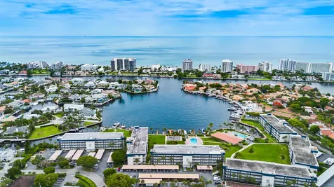 3351 Spanish Trail Delray Beach FL 33483