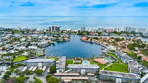 3351 Spanish Trail Delray Beach FL 33483