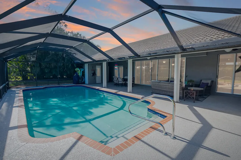 1375 SW Bent Pine Cove Port St Lucie FL 34986