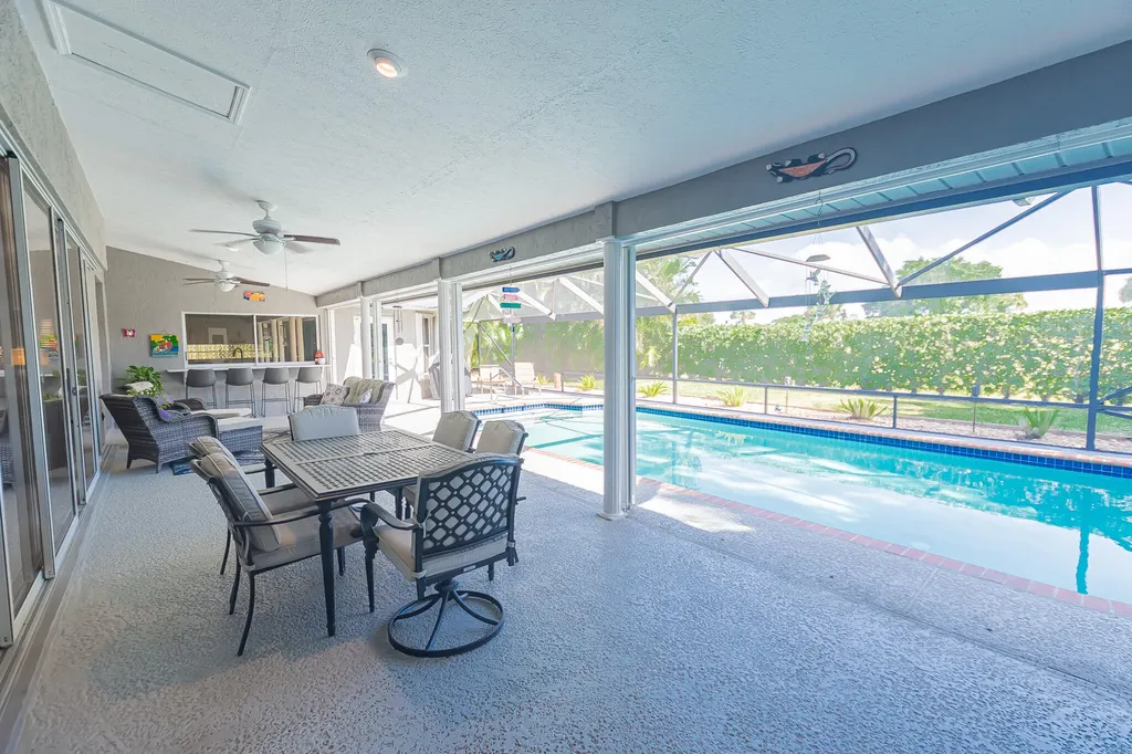 1375 SW Bent Pine Cove Port St Lucie FL 34986