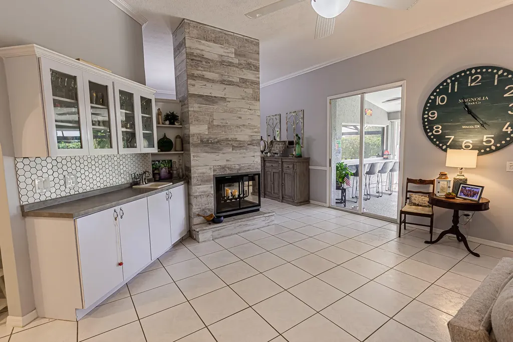 1375 SW Bent Pine Cove Port St Lucie FL 34986