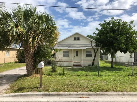 1610 N 14th Street Fort Pierce FL 34950