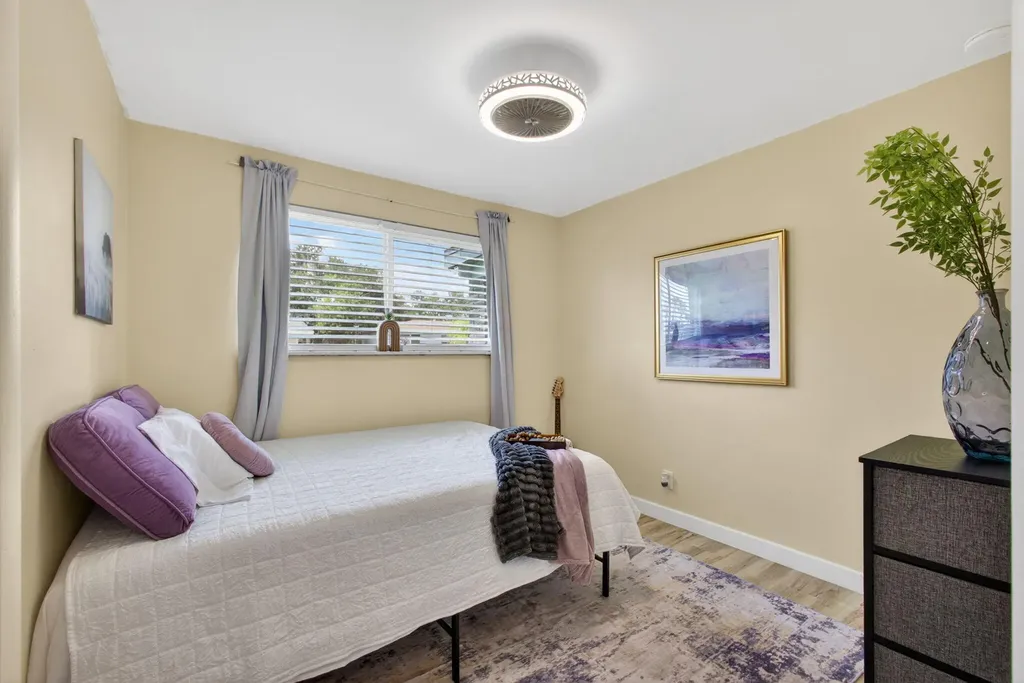 140 W 31st Court Riviera Beach FL 33404