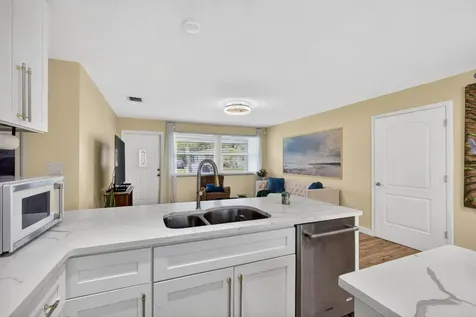 140 W 31st Court Riviera Beach FL 33404