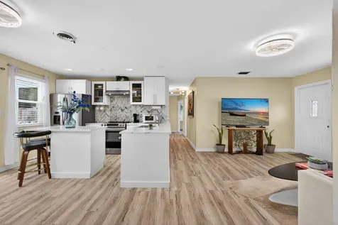 140 W 31st Court Riviera Beach FL 33404