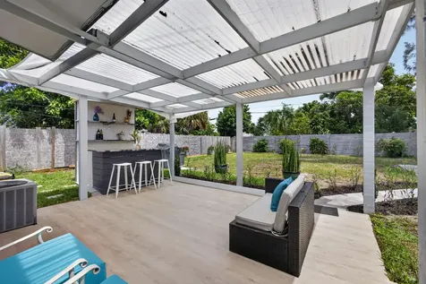 140 W 31st Court Riviera Beach FL 33404