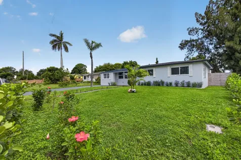 140 W 31st Court Riviera Beach FL 33404