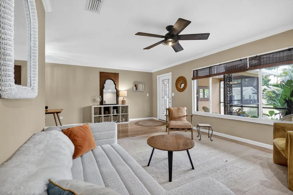 70 18th Avenue S Lake Worth Beach FL 33460