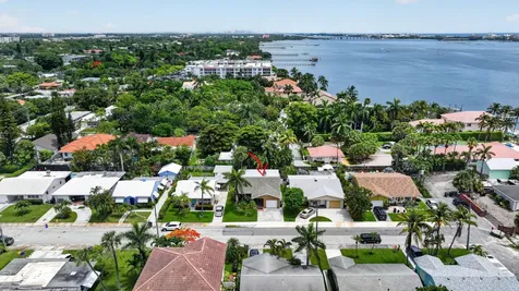 70 18th Avenue S Lake Worth Beach FL 33460