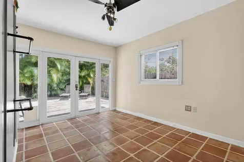 70 18th Avenue S Lake Worth Beach FL 33460