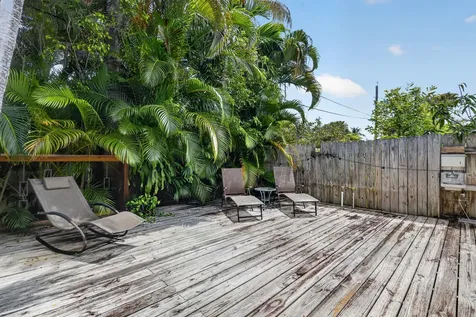 70 18th Avenue S Lake Worth Beach FL 33460