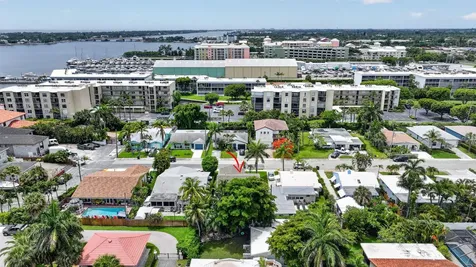 70 18th Avenue S Lake Worth Beach FL 33460