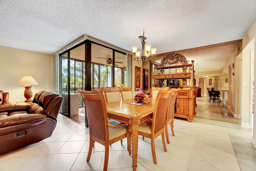 450 Egret Circle Delray Beach FL 33444