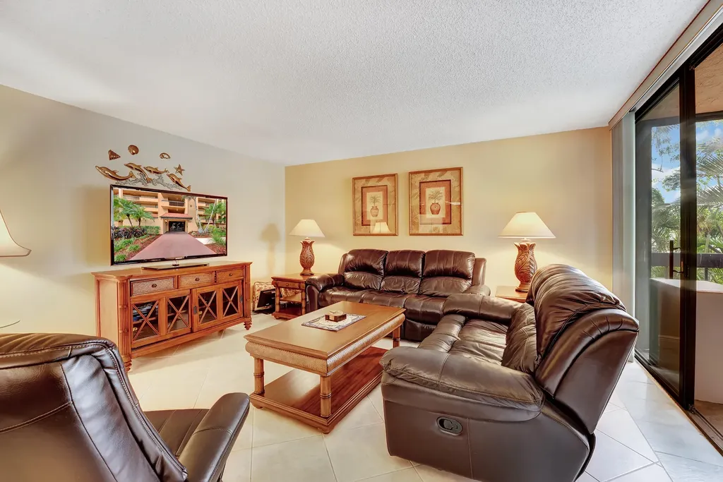 450 Egret Circle Delray Beach FL 33444