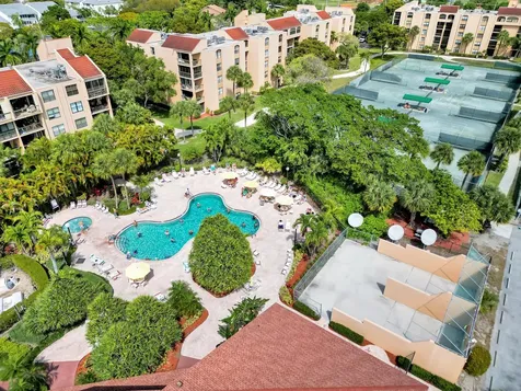 450 Egret Circle Delray Beach FL 33444