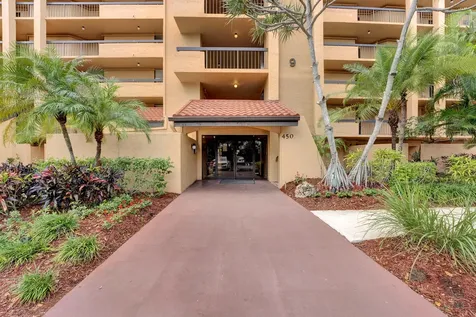 450 Egret Circle Delray Beach FL 33444