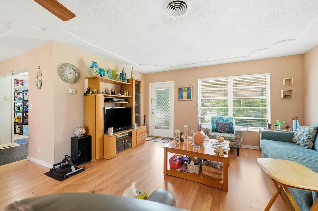 1251 NW 46th Court Fort Lauderdale FL 33309