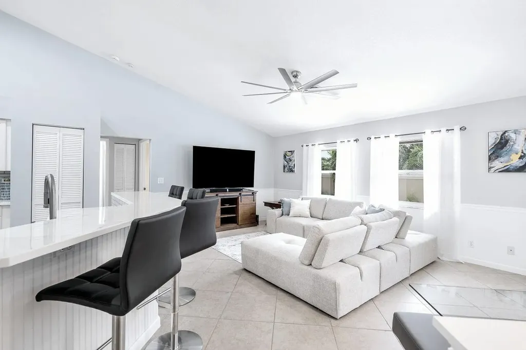 12898 Buckland Street Wellington FL 33414