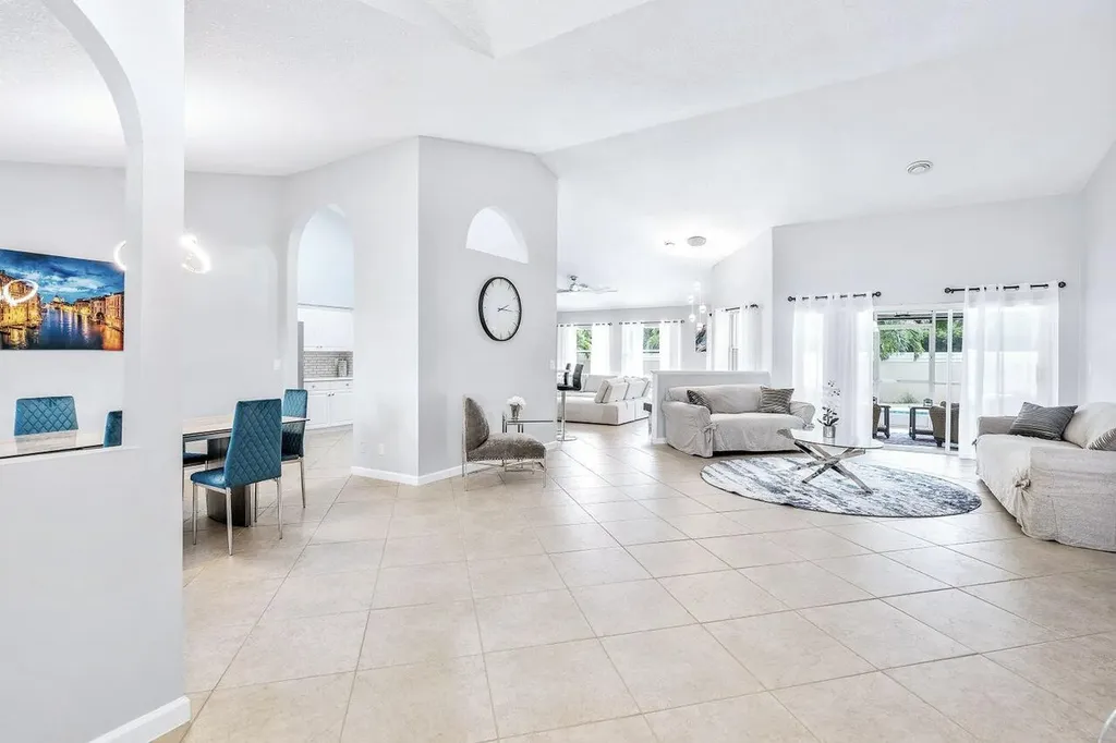 12898 Buckland Street Wellington FL 33414