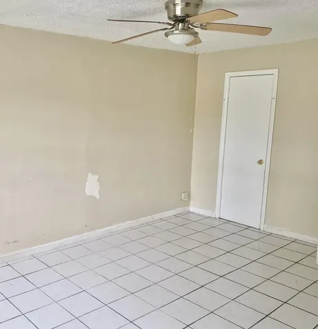 1216 Giller Avenue Mangonia Park FL 33407