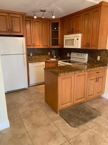 1907 NE 2nd Street Deerfield Beach FL 33441