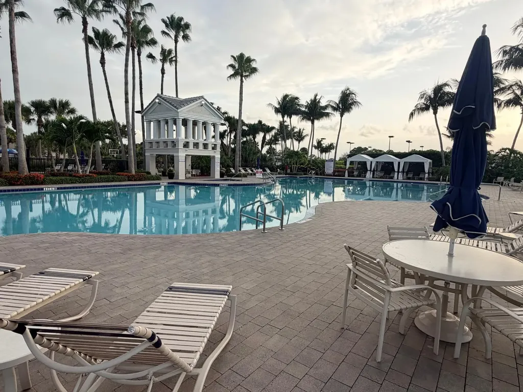 2285 Ridgewood Circle Royal Palm Beach FL 33411