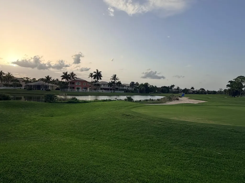 2285 Ridgewood Circle Royal Palm Beach FL 33411