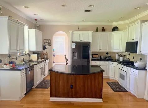 2285 Ridgewood Circle Royal Palm Beach FL 33411