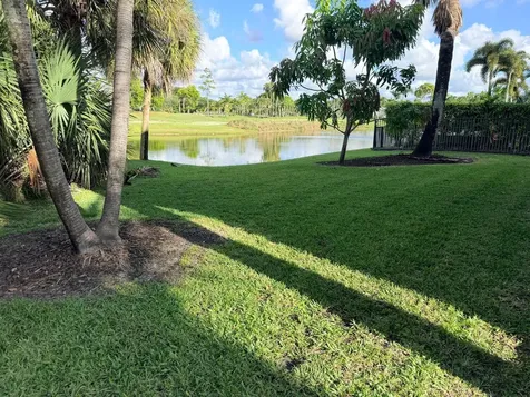 2285 Ridgewood Circle Royal Palm Beach FL 33411