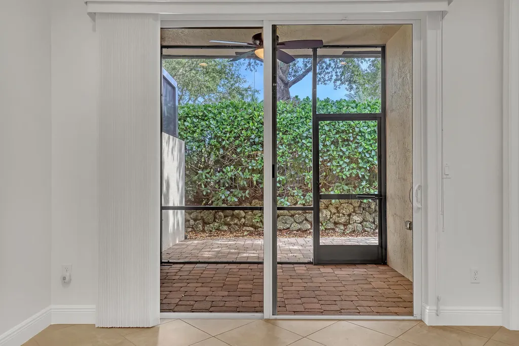 14804 Via Porta Delray Beach FL 33446