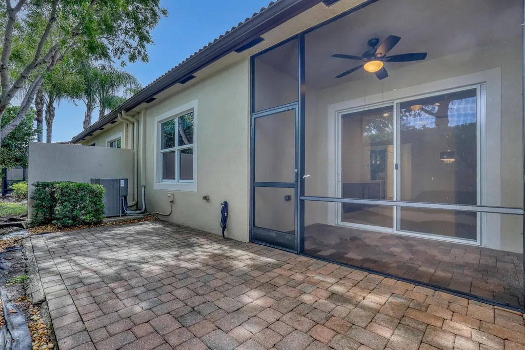 14804 Via Porta Delray Beach FL 33446