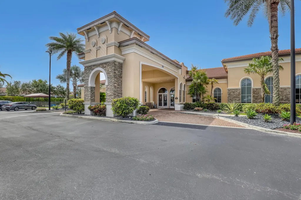 14804 Via Porta Delray Beach FL 33446