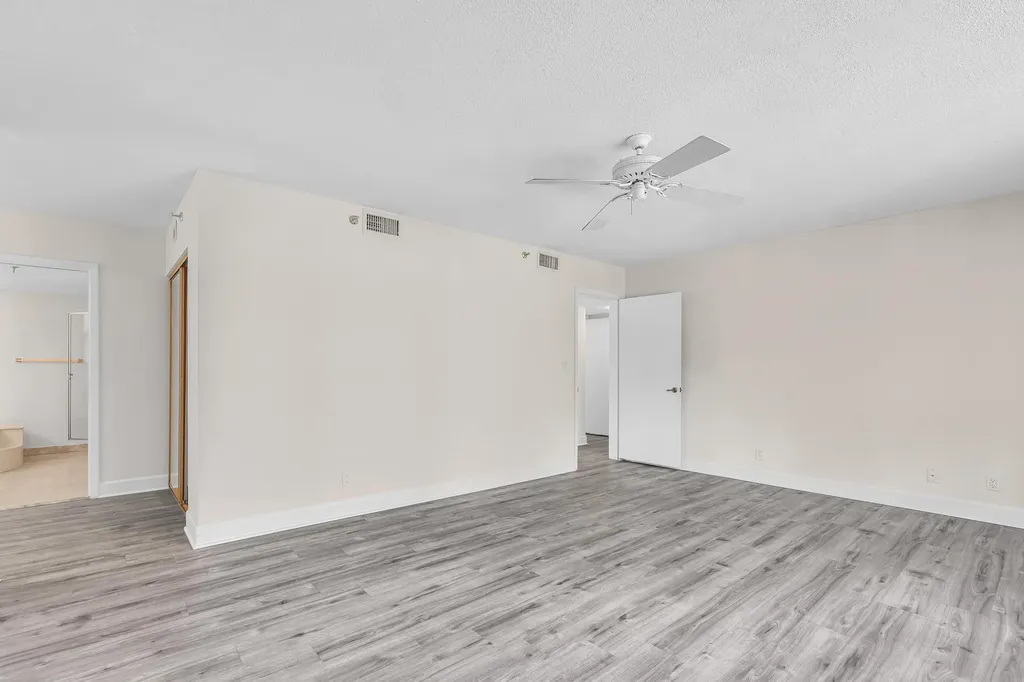 7564 Regency Lake Drive Boca Raton FL 33433