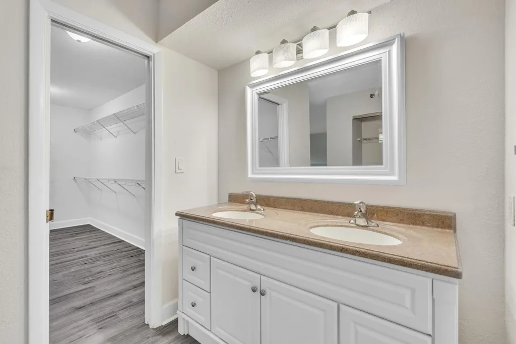 7564 Regency Lake Drive Boca Raton FL 33433