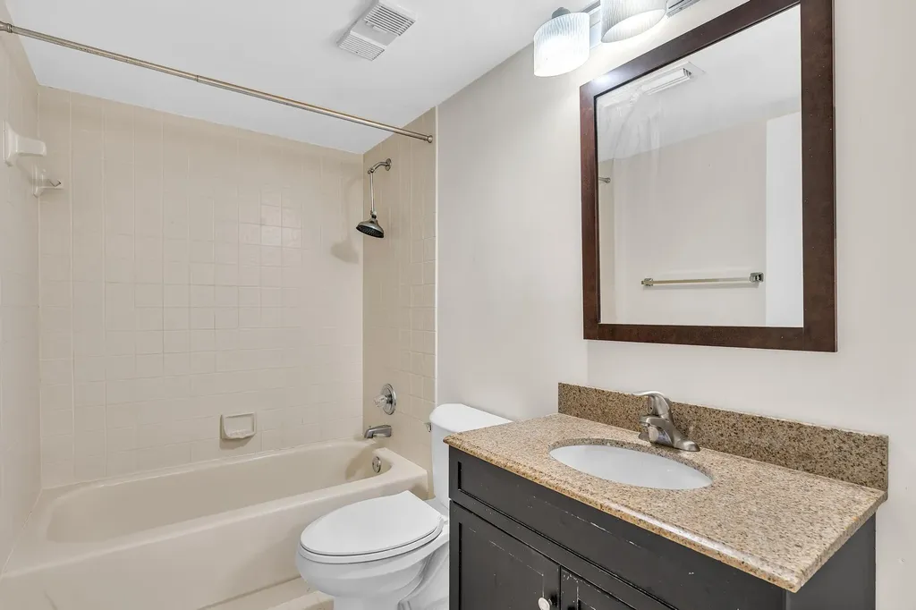 7564 Regency Lake Drive Boca Raton FL 33433