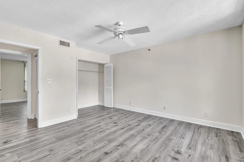 7564 Regency Lake Drive Boca Raton FL 33433