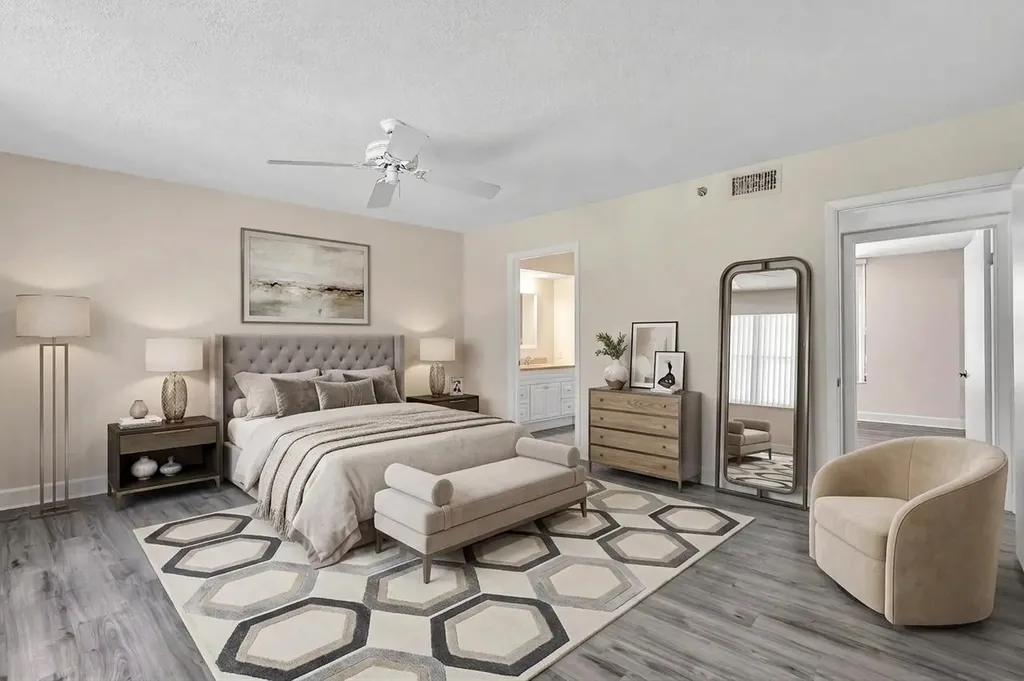 7564 Regency Lake Drive Boca Raton FL 33433