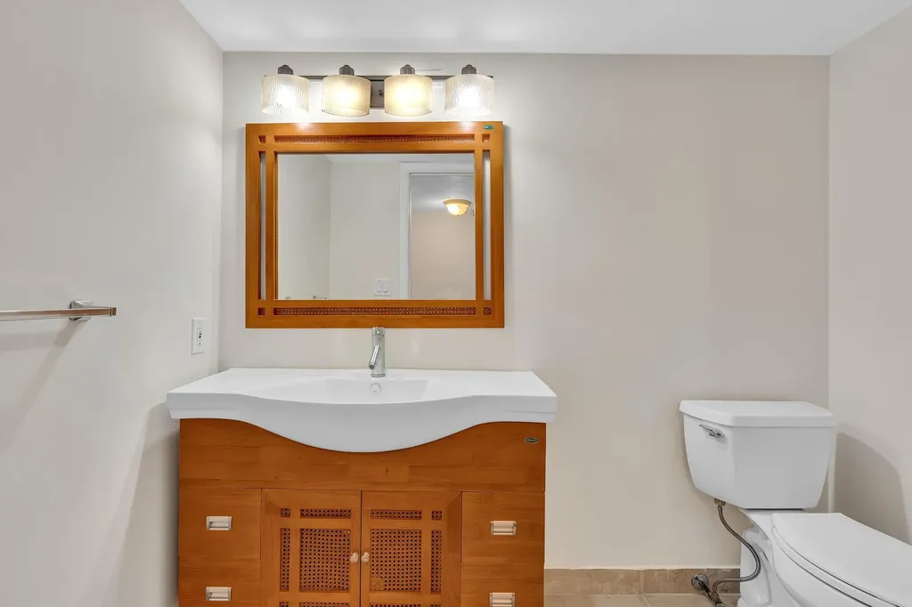 7564 Regency Lake Drive Boca Raton FL 33433