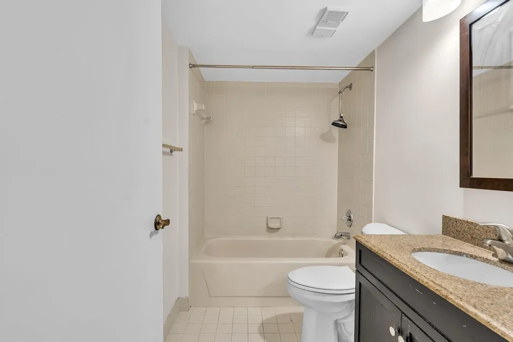 7564 Regency Lake Drive Boca Raton FL 33433