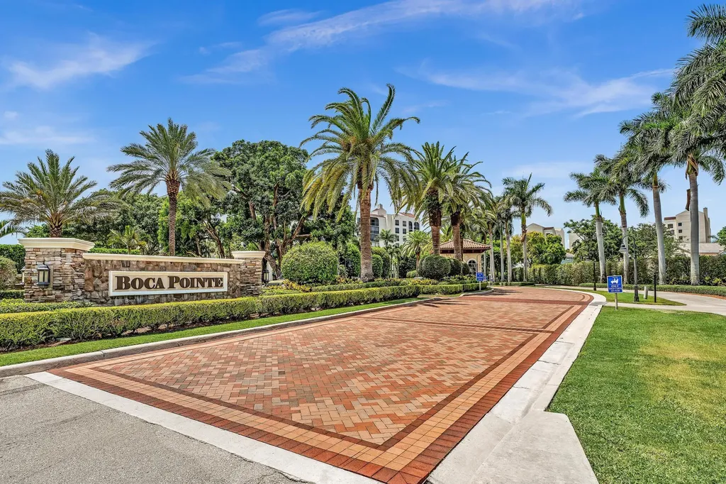 7564 Regency Lake Drive Boca Raton FL 33433
