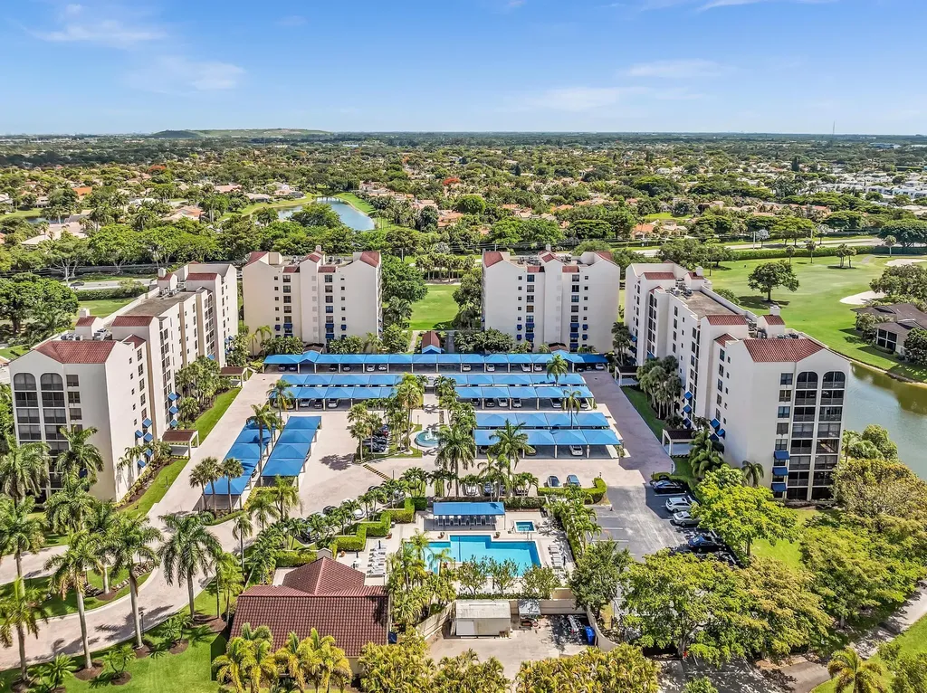 7564 Regency Lake Drive Boca Raton FL 33433