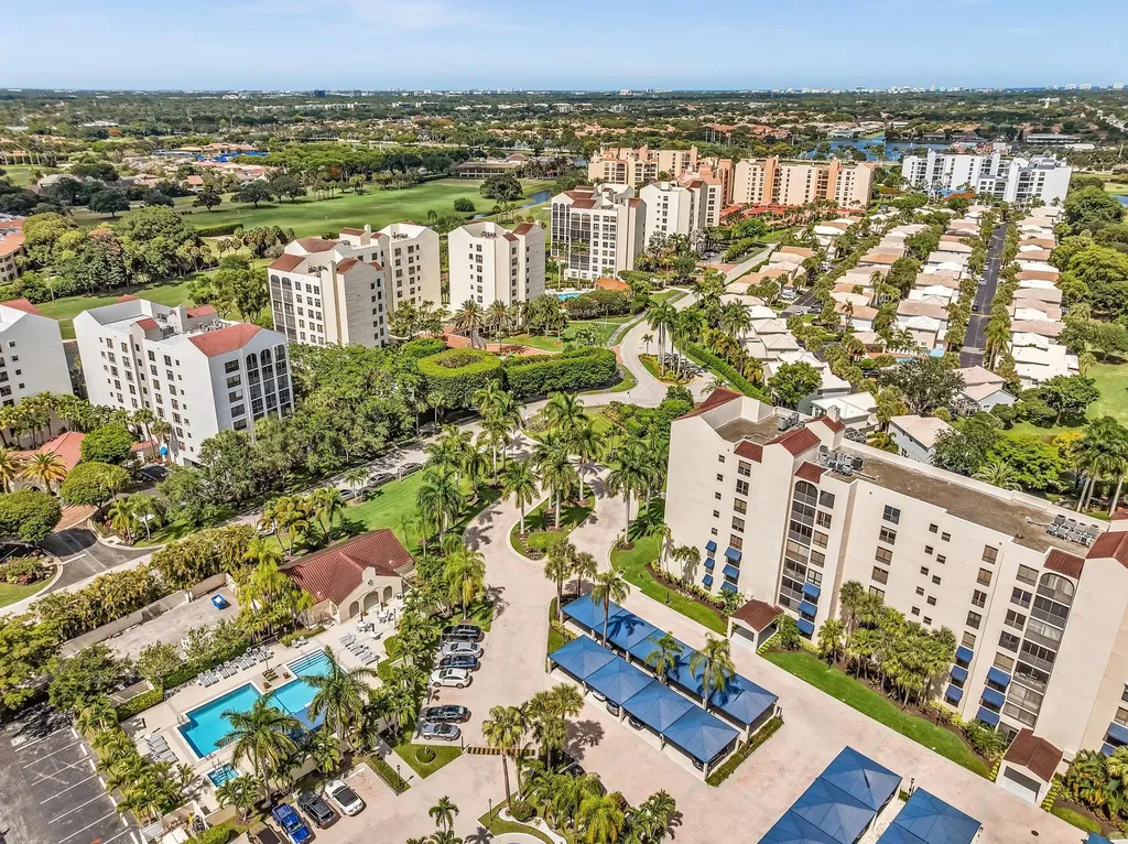 7564 Regency Lake Drive Boca Raton FL 33433