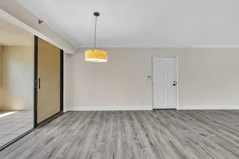7564 Regency Lake Drive Boca Raton FL 33433