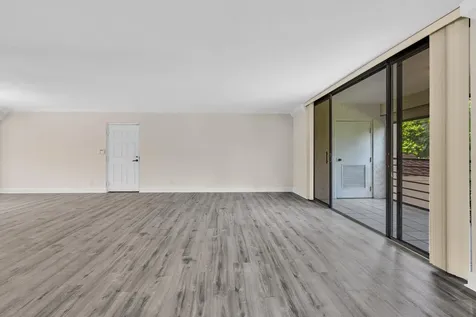 7564 Regency Lake Drive Boca Raton FL 33433